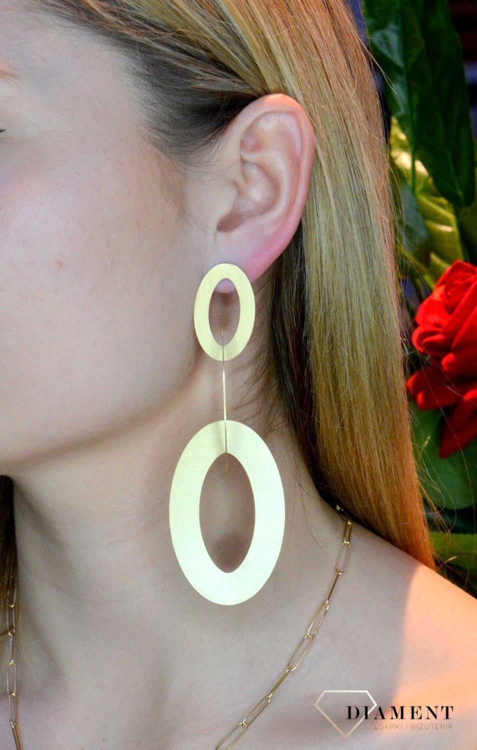 Srebrne kolczyki duże owalne w pozłoceniu OR AQ H0460304. Idealny pomysł na prezent. Kolczyki wykonane z najwyższej jakości srebra próby 925. Idealne kolczyki na uroczystość. Długość całkowita 11 cm..jpg